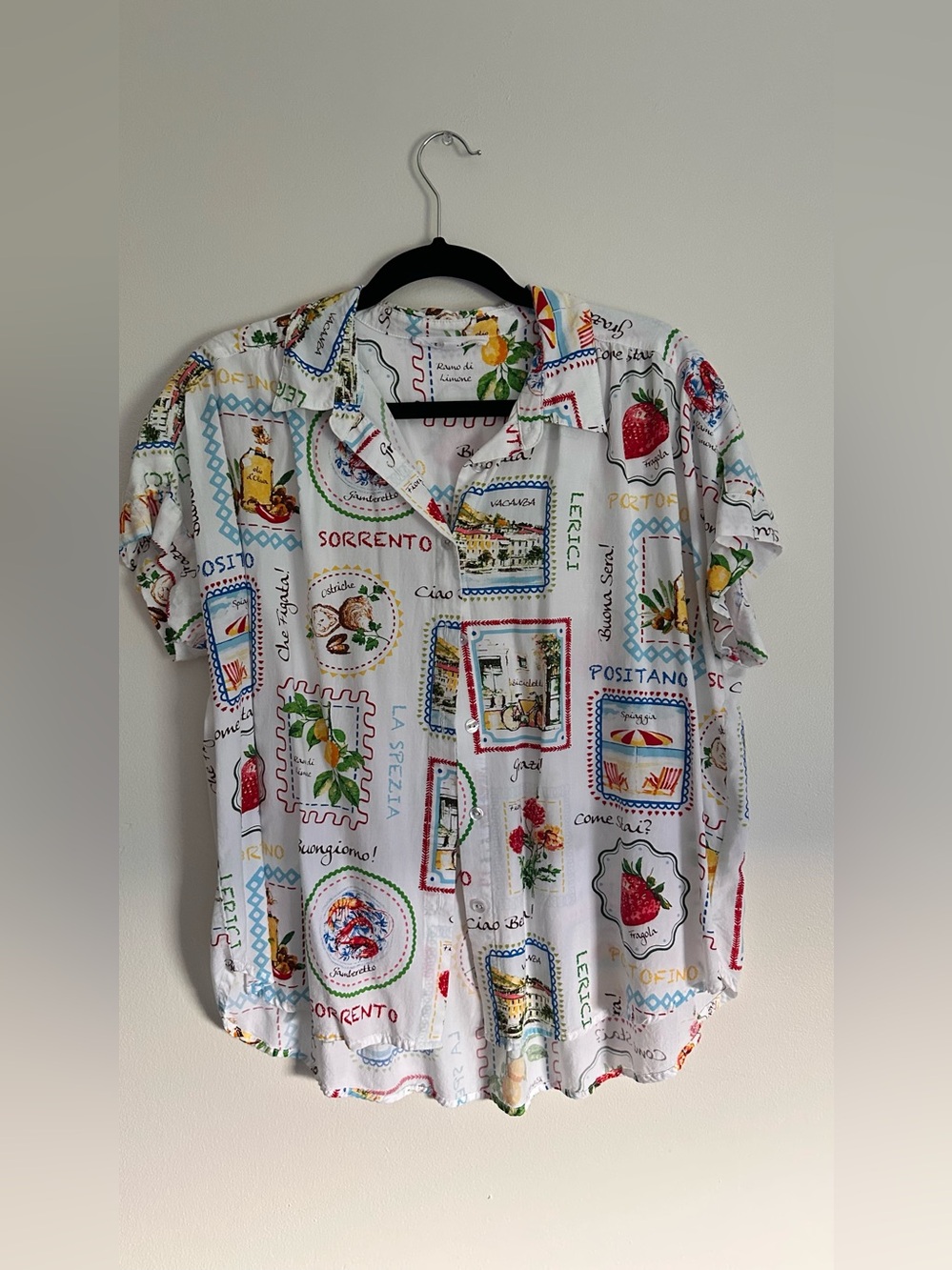 Jane and Delancey White Short Sleeve Button-Up Shirt with Multicolor Prints